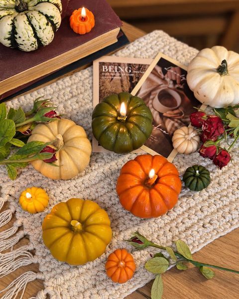 🎃 Свеча из пчелиного воска &laquo;Тыквенное сияние&raquo; 11376374 фото