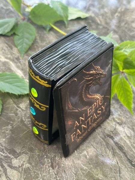 🐉 Свічка-книга &laquo;Епічне фентезі про драконів&raquo; 111376864 фото