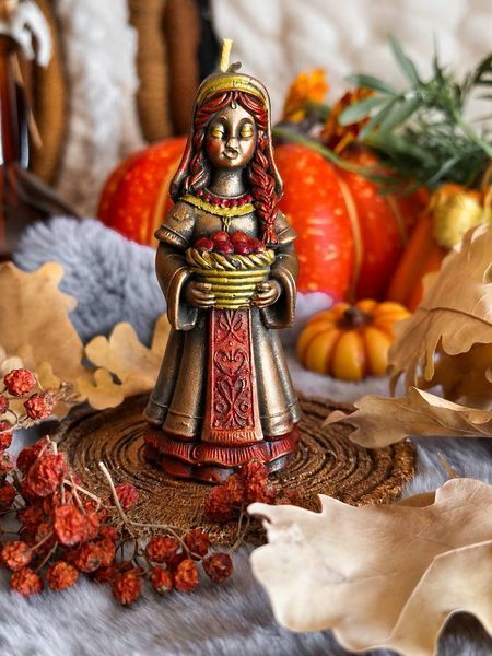 🍂 Свічка з підставкою &laquo;Помона - берегиня врожаю&raquo; 111377076 фото