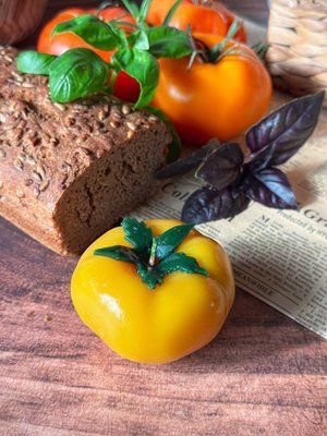🍅 Свічка &laquo;Спілий томат&raquo; 1113766580_c1 фото