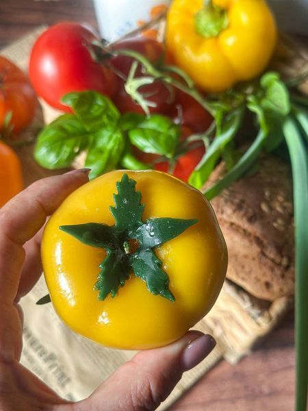 🍅 Свічка &laquo;Спілий томат&raquo; 1113766580_c1 фото