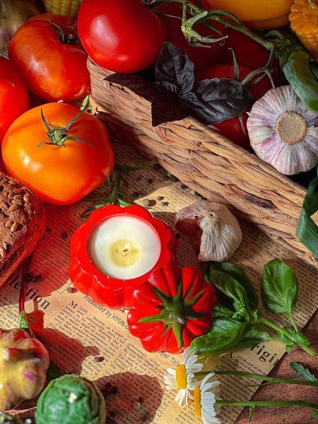 🍅 Свічка &laquo;Помідор з Грядки&raquo; 111377028 фото