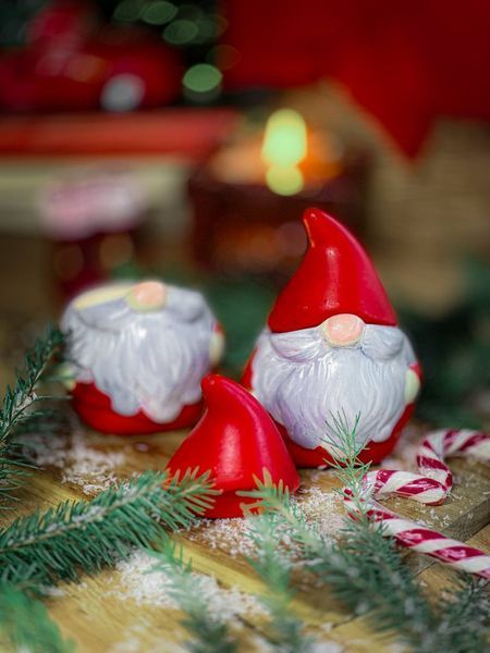 🎅 Свеча &laquo;Гном - помощник Санты&raquo; 111376776 фото