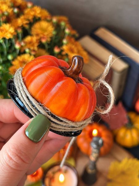 🎃 Свеча &laquo;Fall at Home&raquo; 111377096 фото