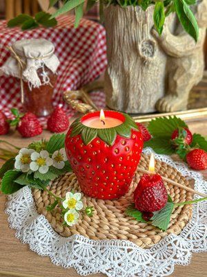 🍓 Набір з двох свічок &laquo;Полуничне літо&raquo; 111376996 фото