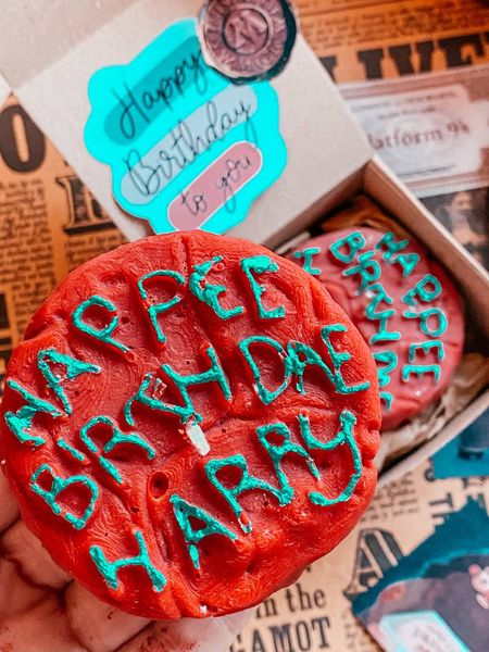 🥮 Свеча «Harry Potter Birthday Cake» 10705797 фото