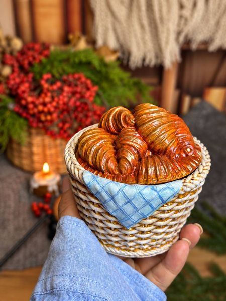 🥐 Свічка &laquo;Кошик із круасанами&raquo; 111377130 фото
