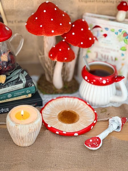 🍄 Свічка-мухомор &laquo;Магічний Перевертиш&raquo; 111377006 фото