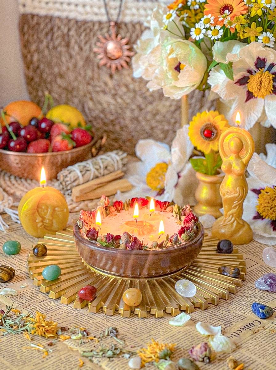 Алтарь Литы со свечами и природными элементами | Lava Candles